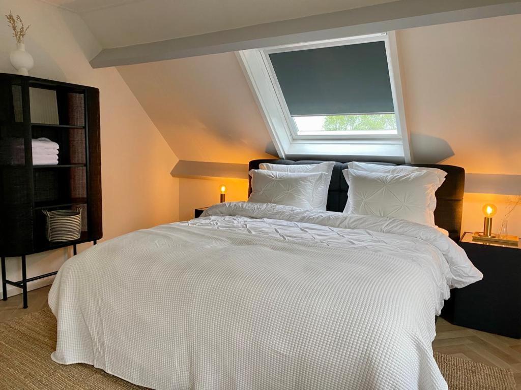Guesthouse At The Amstel River With 2Br 2Ba And Garden Амстелвейн Екстериор снимка